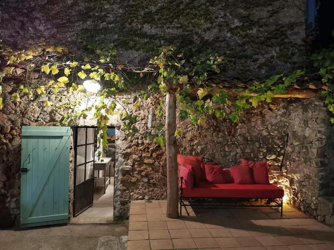 La Bastide Du Capelier - Chambres D'Hotes Avec Baignoire Balneotherapie - 3 Etoiles Salernes Zewnętrze zdjęcie